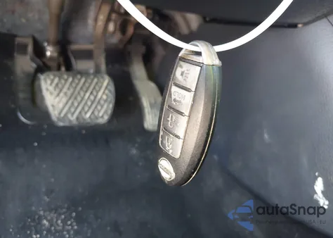 2016 Nissan Sentra Sr из США, поврежденный, VIN 3N1AB7AP3GY230606